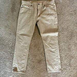 Levi's Men's Straight Jeans in Tan